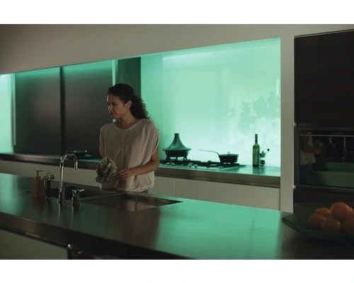 PHILIPS Hue White And Color Ambiance LED-strip Lightstrip Plus V4 Basisset, 2 M 4 PHILIPS Hue White And Color Ambiance LED-strip Lightstrip Plus V4 Basisset, 2 M - Afbeelding 4