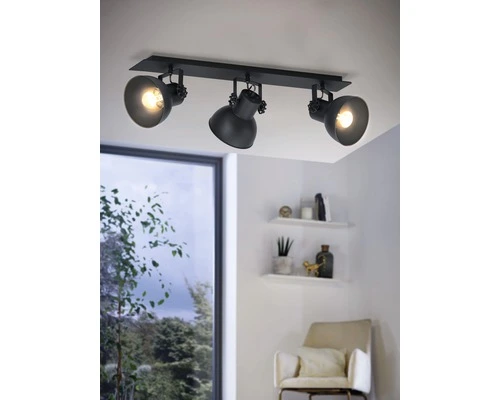 EGLO Opbouwspot Barnstaple 1 3-lichts Zwart 1 EGLO Opbouwspot Barnstaple 1 3-lichts Zwart